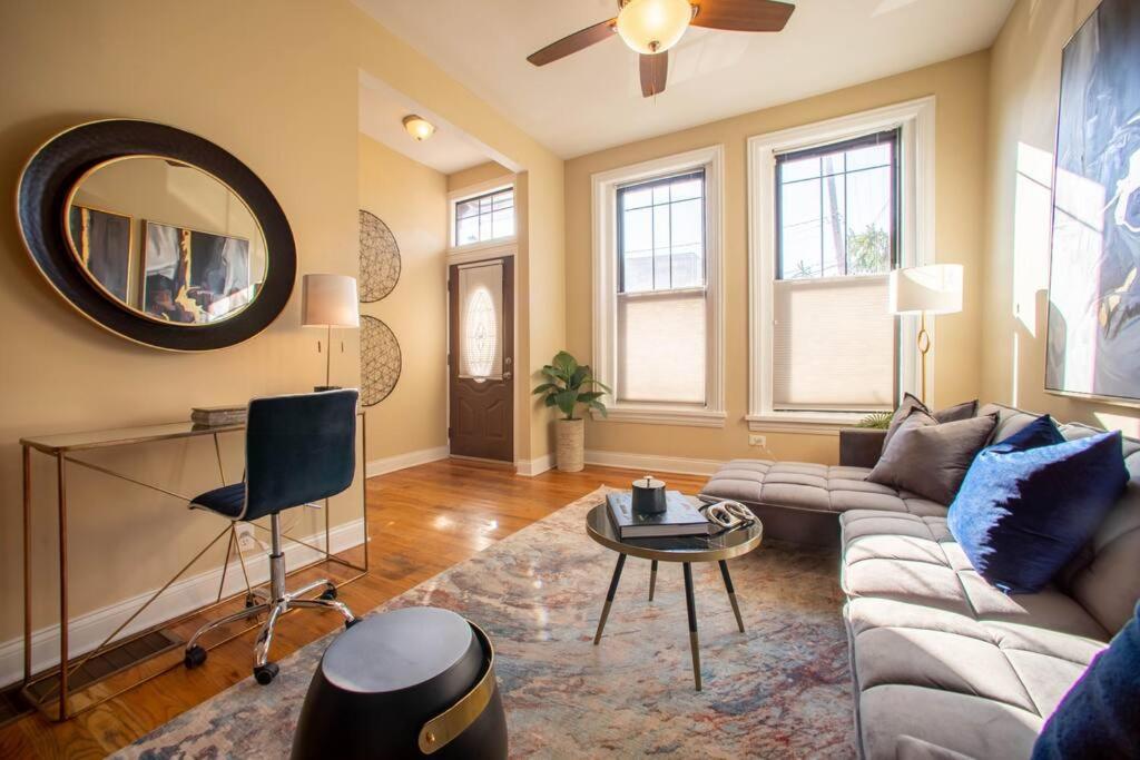 Getaway In The Heart Of Pilsen Chicago Apartment Екстериор снимка